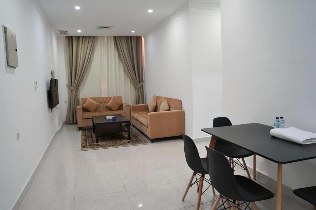 De Iris Regency Fahaheel Lägenhet Kuwait City Exteriör bild